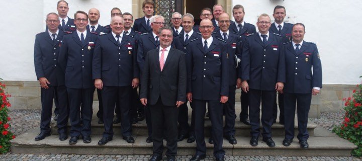 Christof Amsbeck für weitere sechs Jahre zum Leiter der Feuerwehr bestellt