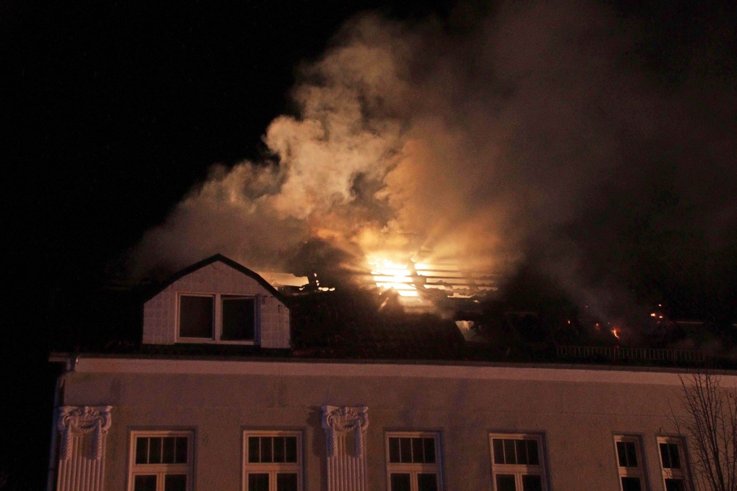 In einem Mehrfamilienhaus in Ludwigslust ist ein Feuer ausgebrochen.