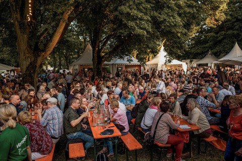 Warendorfer Weinfest jetzt am ersten Juli-Wochenende